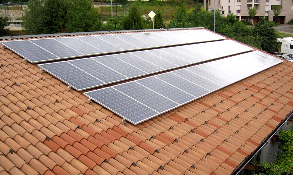 Impianti fotovoltaici per 4 scuole a Trento