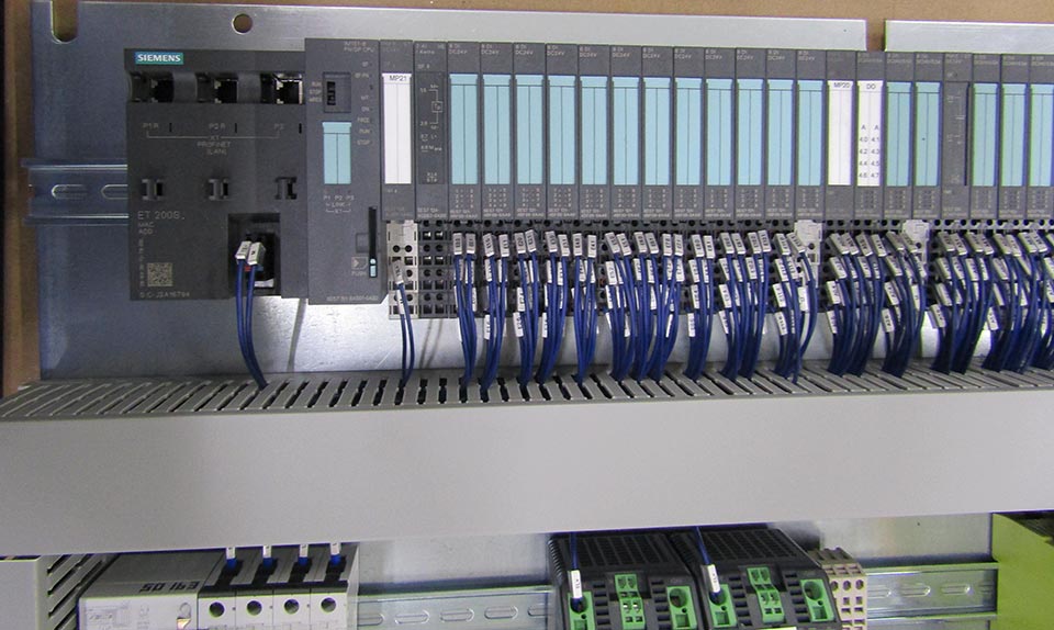 Quadri Elettrici per il funzionamento di macchine di produzione automatizzate